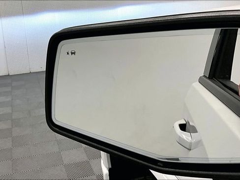 Used 2025 GMC Sierra 1500 AT4 w/ Technology Package image 33