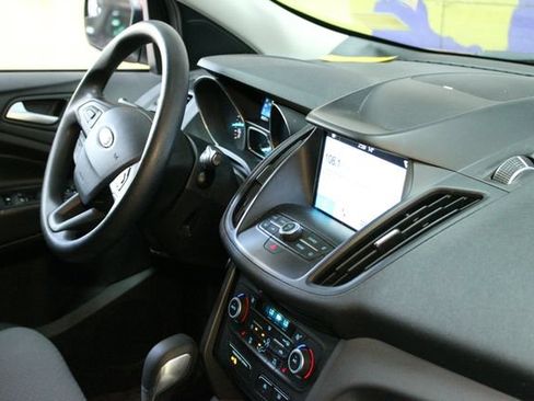 Used 2019 Ford Escape SE FWD image 10