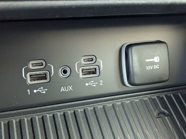New 2026 Jeep Grand Cherokee Altitude AWD/4WD image 23