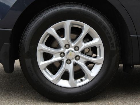 Used 2018 Chevrolet Equinox LT FWD image 24