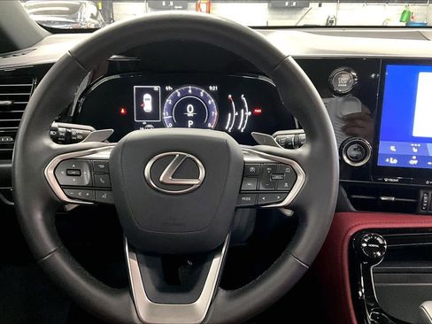 Used 2024 Lexus NX 250 FWD image 5