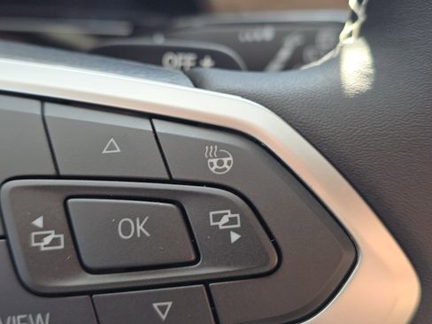 New 2026 Volkswagen Atlas SE image 11