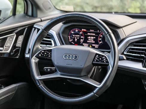 Used 2023 Audi Q4 e-tron Premium Plus w/ Premium Plus image 14