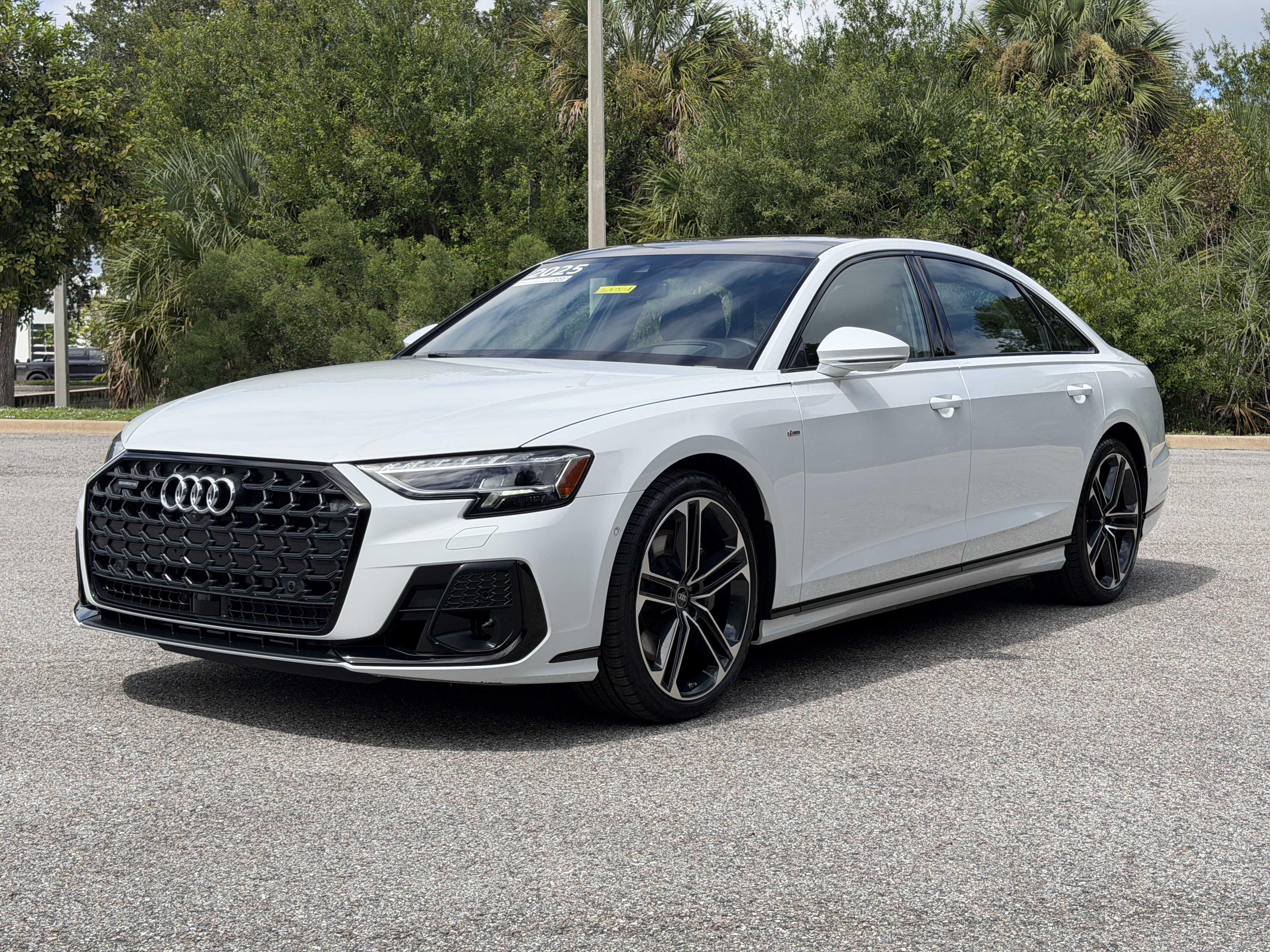 Used 2025 Audi A8 L 3.0T AWD/4WD image 3
