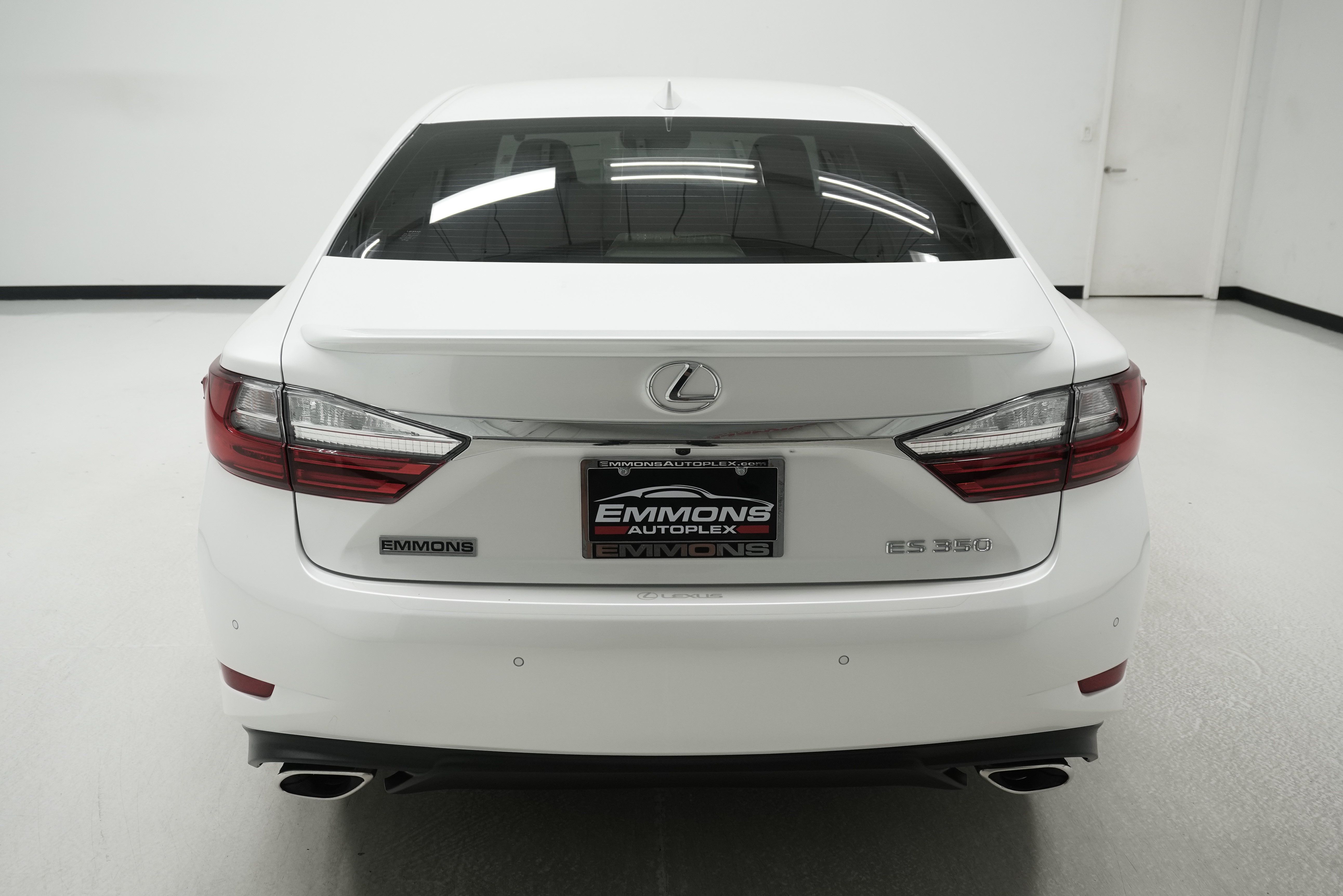 Used 2017 Lexus ES 350 w/ Luxury Package FWD image 5