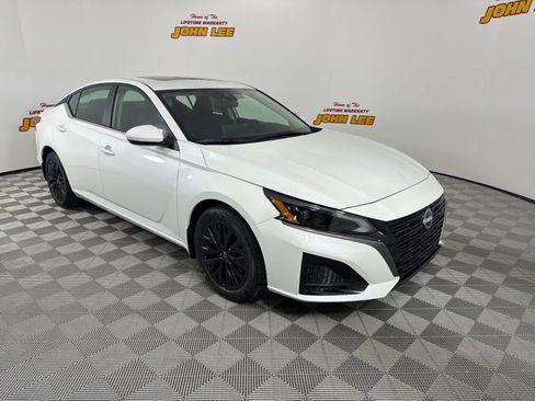 New 2026 Nissan Altima 2.5 SV w/ SV Special Edition Package image 8