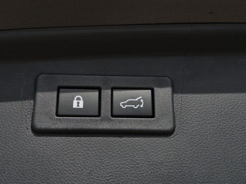 Used 2024 Subaru Outback Touring XT AWD/4WD image 9