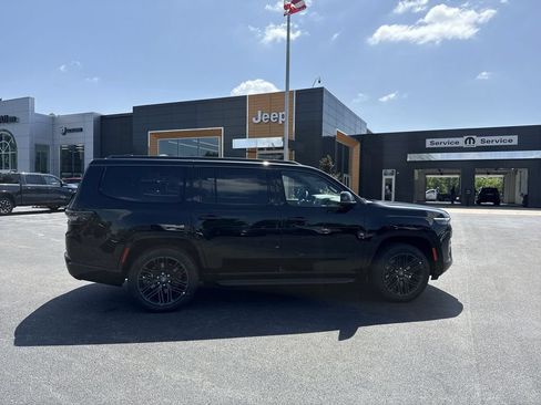 New 2026 Jeep Grand Wagoneer 4WD image 14