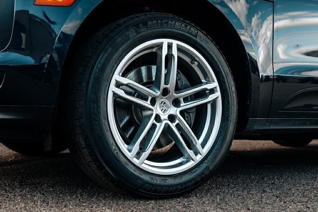 Used 2020 Porsche Macan AWD/4WD image 11