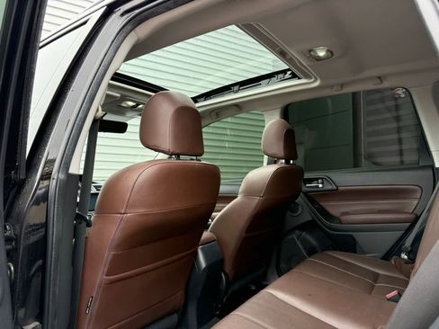 Used 2017 Subaru Forester 2.5i Touring w/ Popular Package #1 image 6