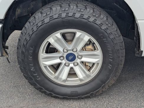 Used 2015 Ford F150 XLT AWD/4WD image 14