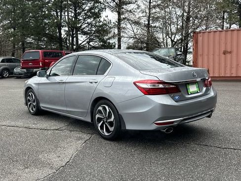 Used 2017 Honda Accord EX-L image 5