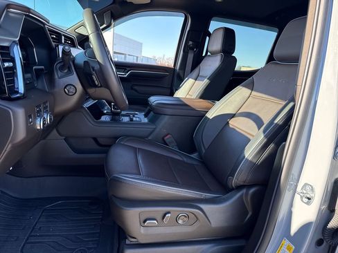 Used 2024 GMC Sierra 1500 Denali image 16