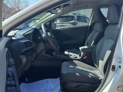 Used 2024 Subaru Crosstrek 2.0i Premium image 2