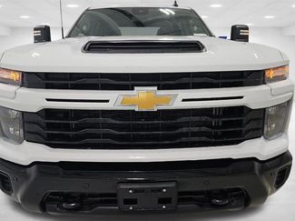Used 2025 Chevrolet Silverado 2500 Custom w/ Custom Value Package video 2