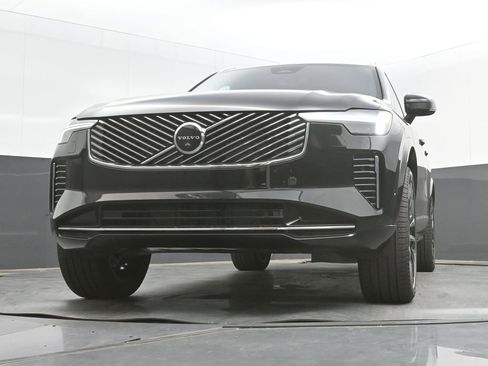 New 2026 Volvo XC90 B6 Ultra w/ Lounge Package AWD/4WD image 36