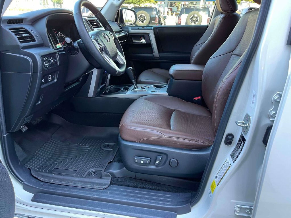 Used 2023 Toyota 4Runner Limited RWD image 27