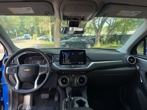 Used 2025 Chevrolet Blazer LT FWD image 26