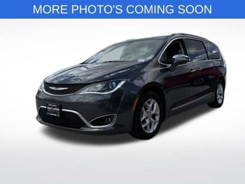 Used 2019 Chrysler Pacifica Limited FWD image 8