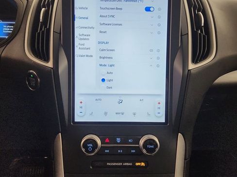 Certified 2023 Ford Edge SEL image 18