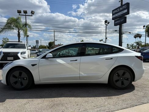 Used 2023 Tesla Model 3 Standard Range RWD image 4