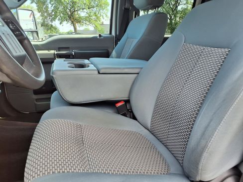 Used 2013 Ford F350 XLT w/ Chrome Pkg AWD/4WD image 3