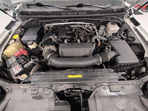 Used 2022 Nissan Frontier SV AWD/4WD image 8