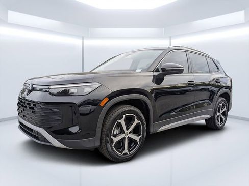 New 2026 Volkswagen Tiguan SE image 7