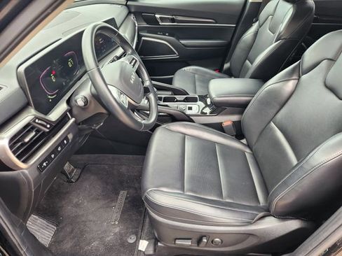 Used 2025 Kia Telluride S FWD image 13