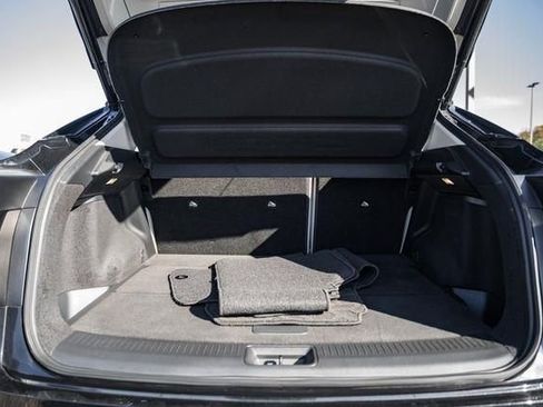 Used 2023 Nissan Ariya AWD image 10