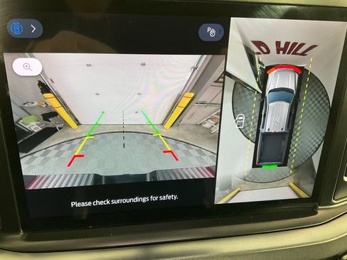 Used 2024 Ford F350 Limited w/ FX4 Off-Road Package image 15