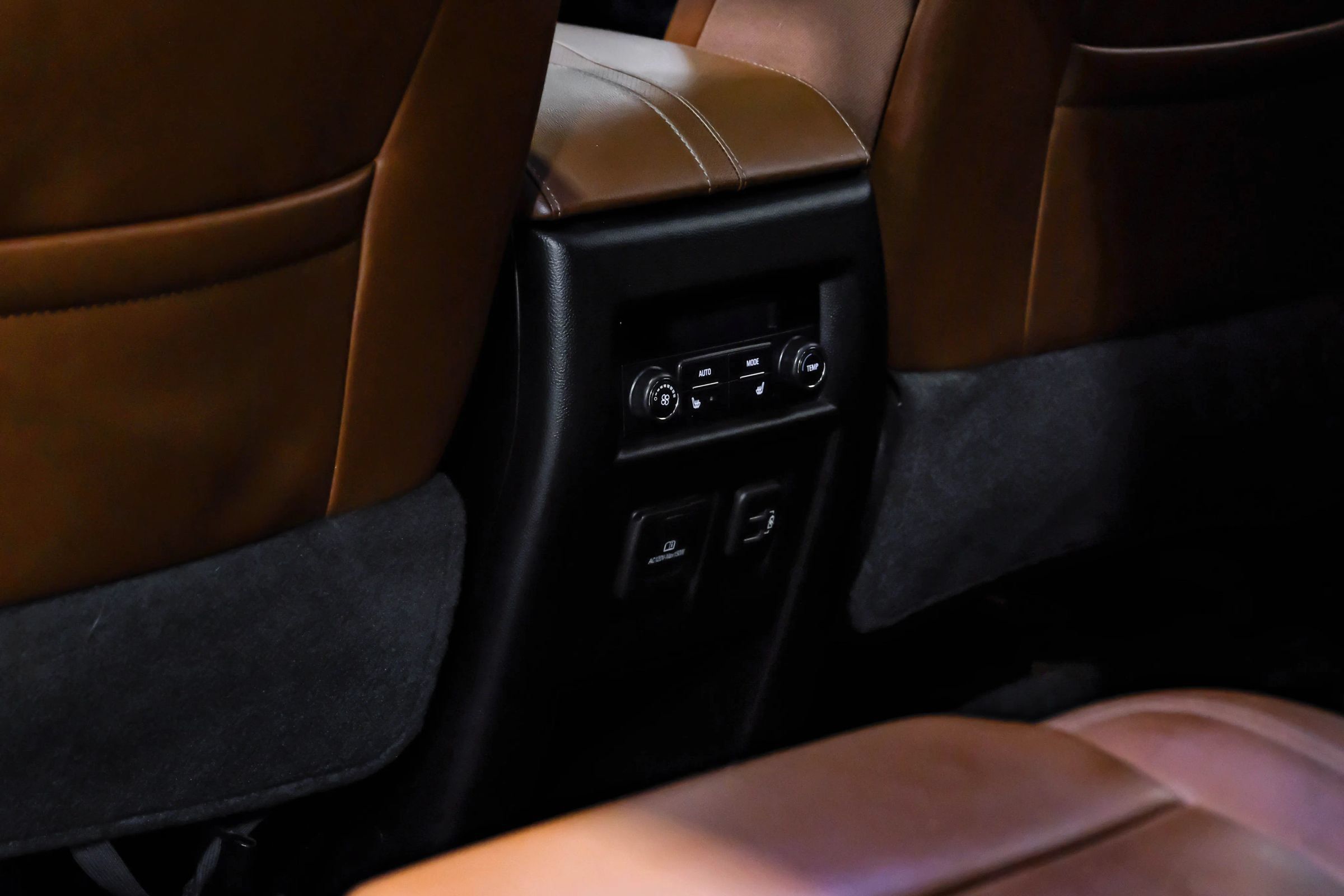 Used 2019 Chevrolet Traverse High Country w/ LPO, Floor Liner Package AWD/4WD image 51