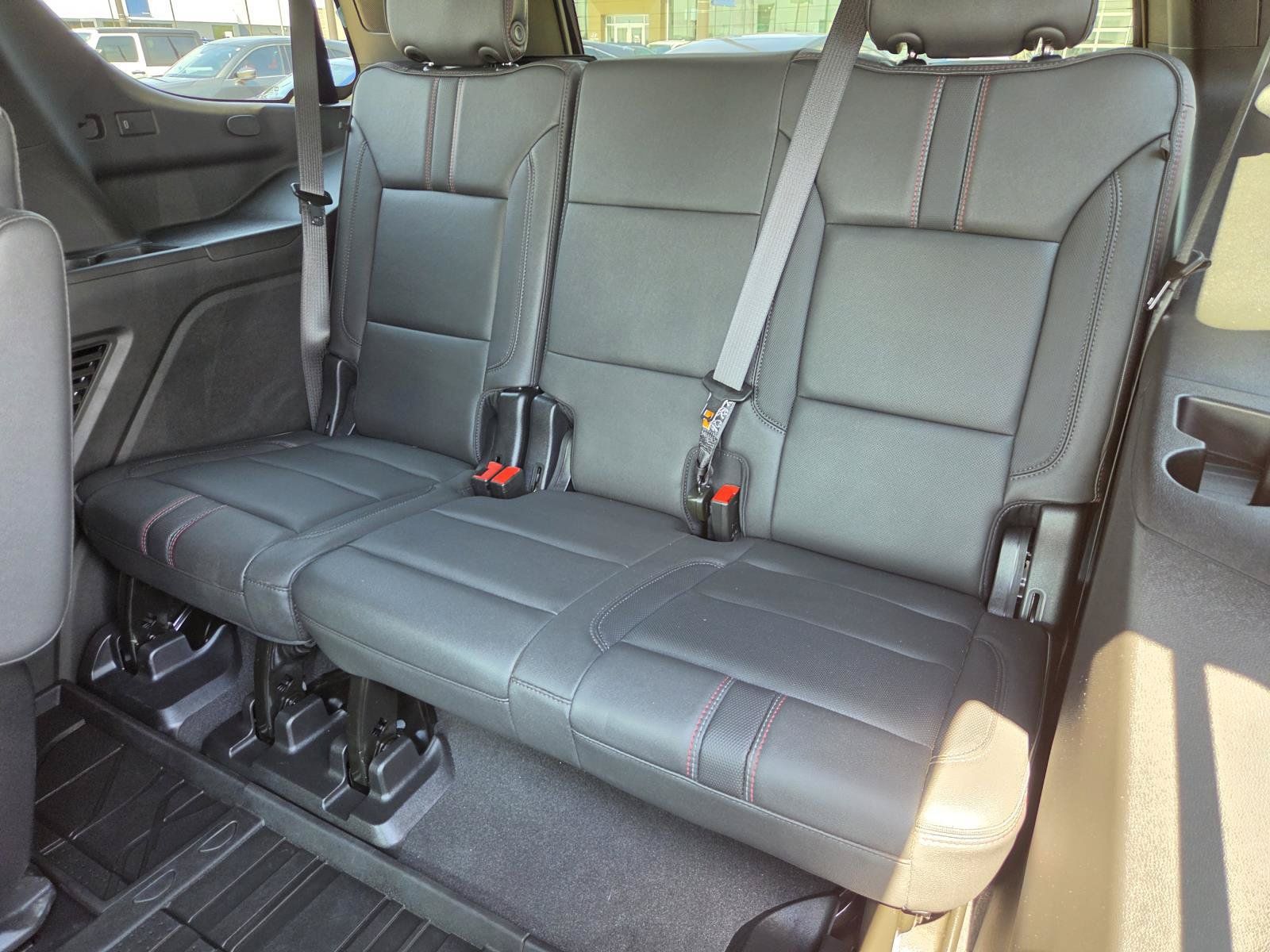 Used 2026 Chevrolet Tahoe RST w/ Comfort Package RWD image 15