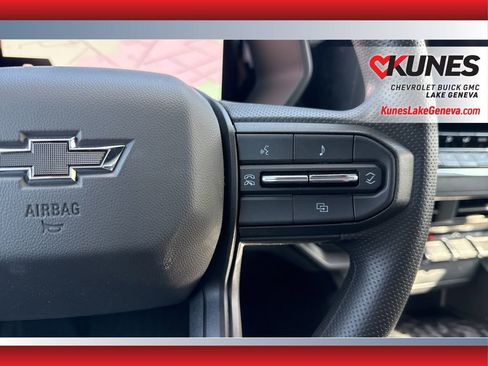 New 2025 Chevrolet Colorado Trail Boss w/ Off-Road Front Bumper Package image 39