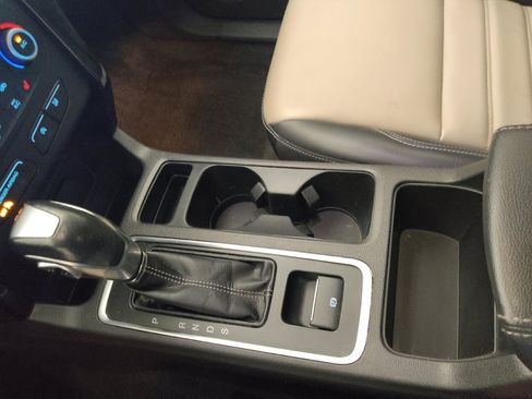 Used 2019 Ford Escape SEL FWD image 26