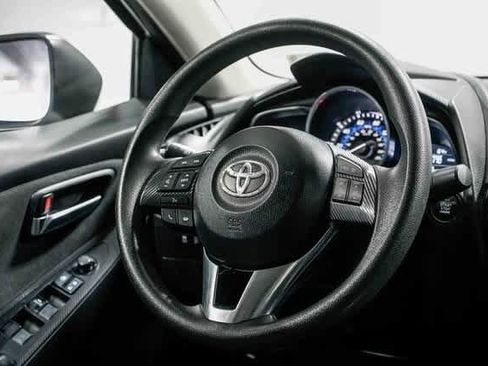 Certified 2018 Toyota Yaris iA image 16
