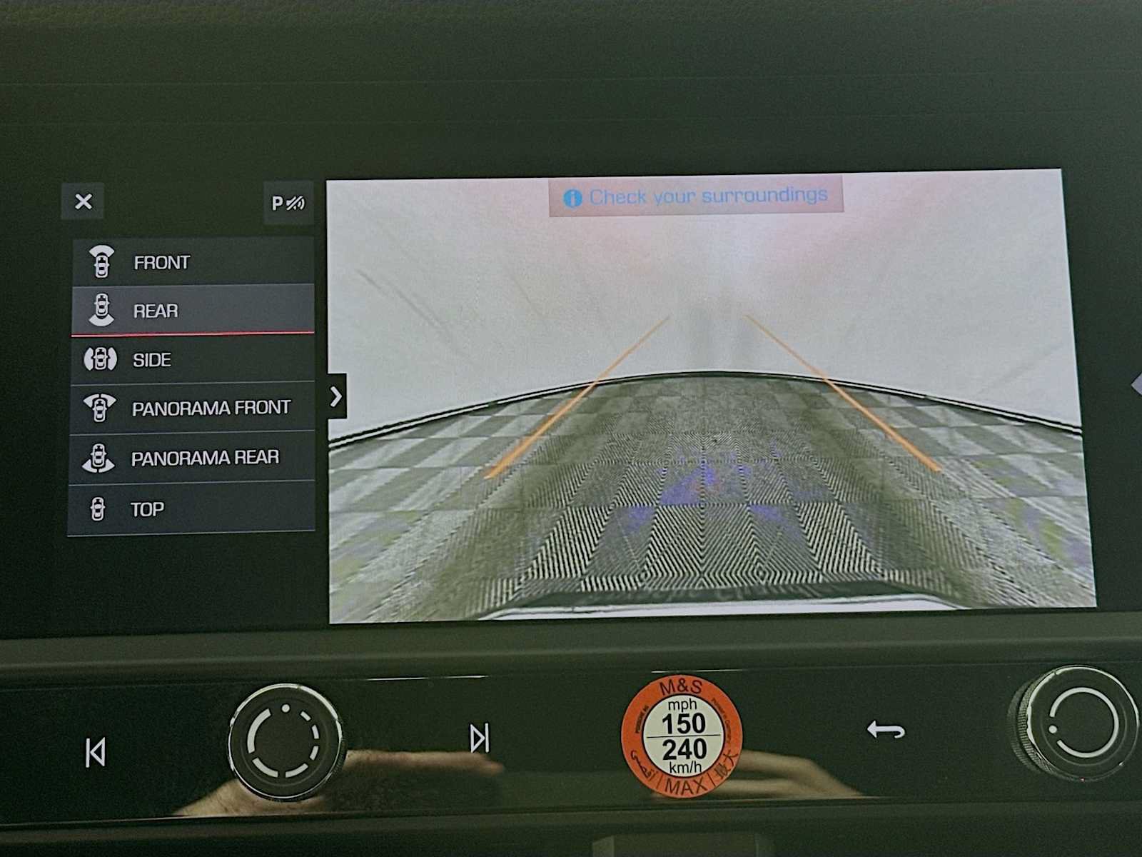 Certified 2026 Porsche Macan AWD/4WD image 19