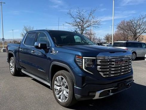 Used 2022 GMC Sierra 1500 Denali w/ Denali Reserve Package image 8