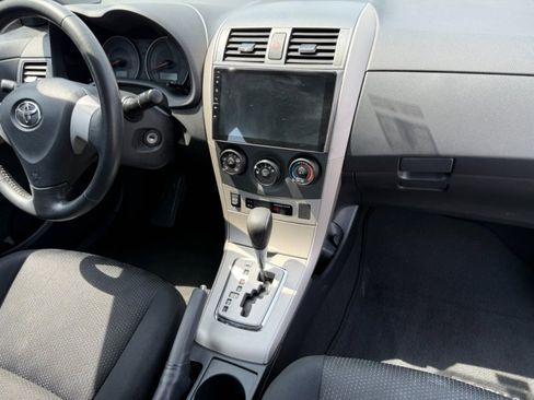 Used 2010 Toyota Corolla S image 25