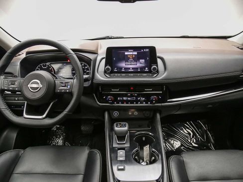Used 2022 Nissan Rogue SL FWD image 12