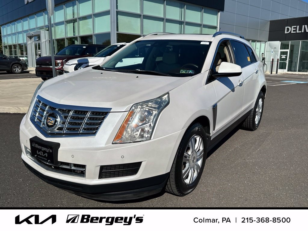 Used 2015 Cadillac SRX Luxury w/ Driver Awareness Package FWD image 2