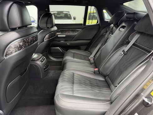 Used 2023 Genesis G90 3.5T image 23