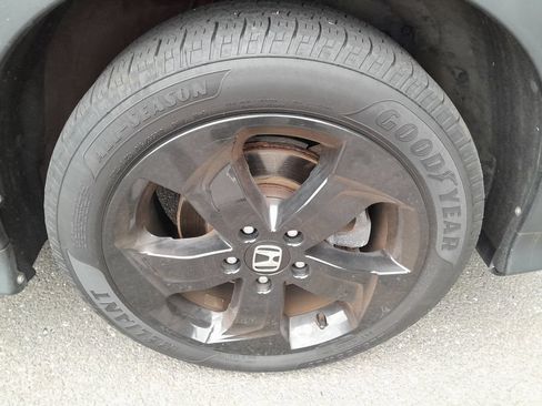 Used 2018 Honda HR-V EX image 40