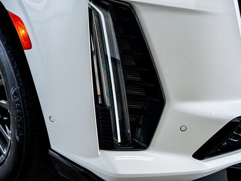 Used 2023 Cadillac Escalade V w/ LPO, ONYX Package image 20