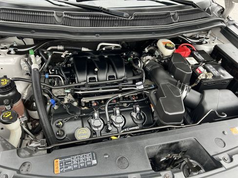 Used 2019 Ford Explorer Limited w/ Class III Trailer Tow Package image 29