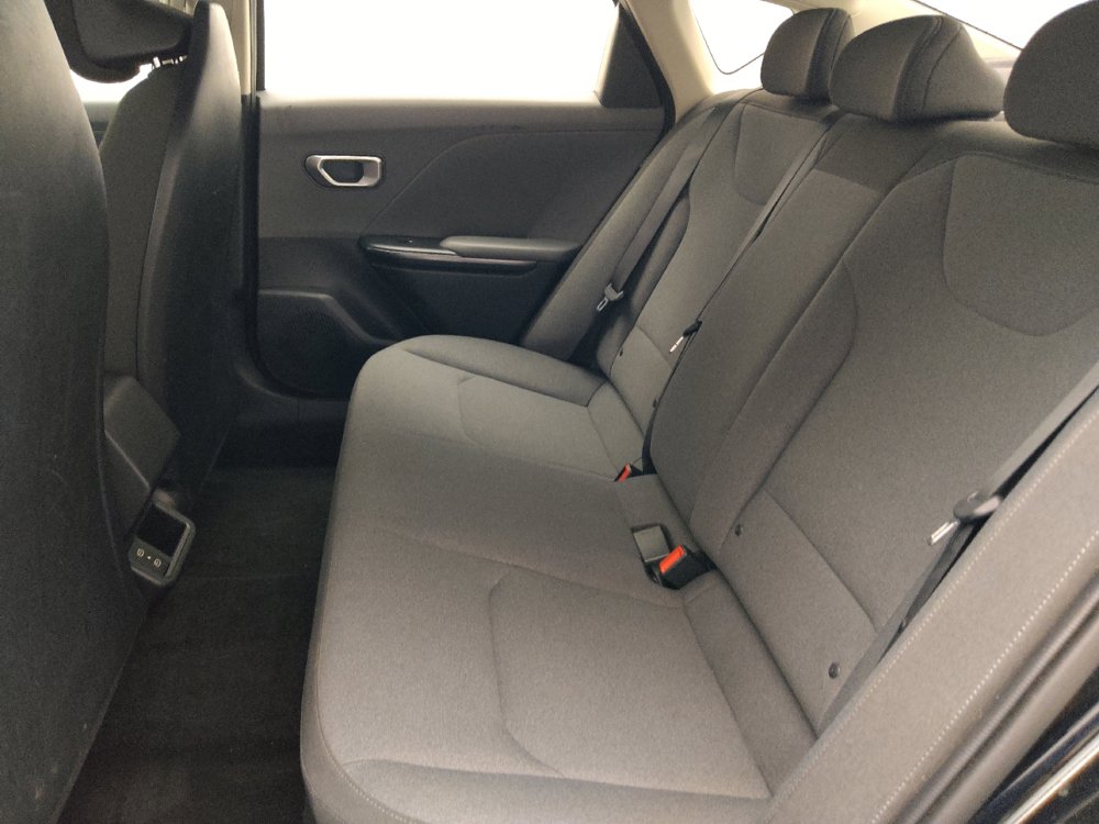 Used 2025 Kia K4 FWD image 18
