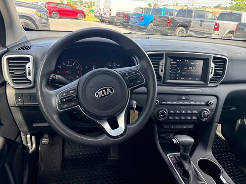 Used 2019 Kia Sportage LX w/ LX Popular Package AWD/4WD image 5