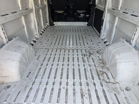 Used 2025 RAM ProMaster 2500 w/ Convenience Group FWD image 24