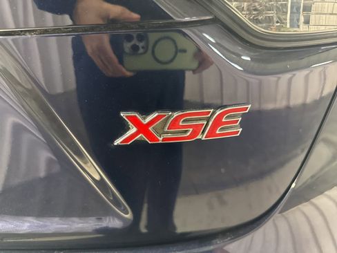 Used 2020 Toyota Corolla XSE image 16