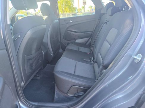 Used 2017 Hyundai Tucson SE w/ SE Popular Package 02 FWD image 12